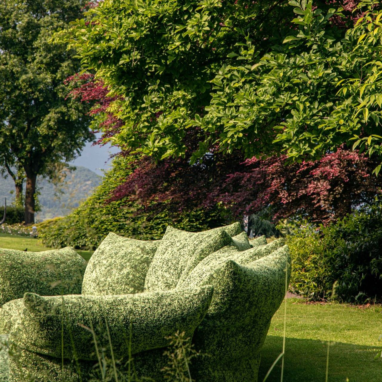  Standard Outdoor. 
Next pages, the sofa upholstered in Every Stone Green Alps blends with the garden&rsquo;s powerful nature through texture and colour. 